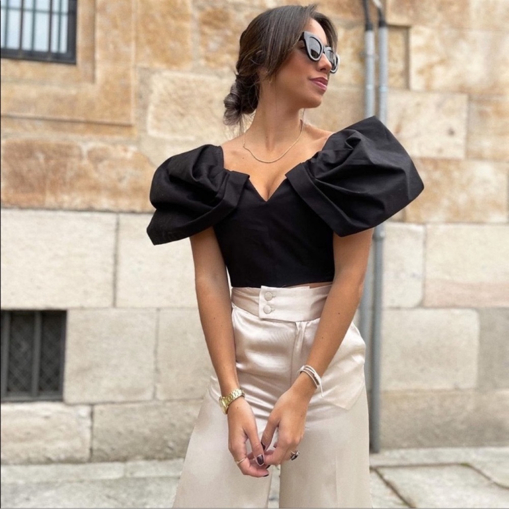 Bloggers favorite ZARA DRAPED SLEEVE BUSTIER LIMITED EDITION